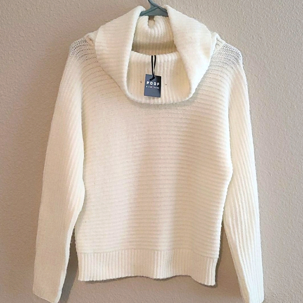 New York Poof white Cowl Pullover